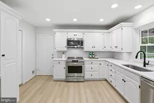 3022 Fox Den Ln, Oakton, VA 22124 - Photo 19