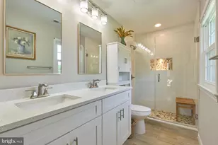 12012 Wayland St, Oakton, VA 22124 - Photo 27