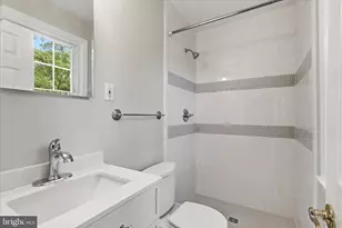 8805 Stark Rd, Annandale, VA 22003 - Photo 27