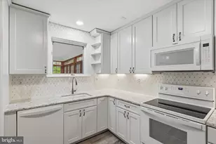 8805 Stark Rd, Annandale, VA 22003 - Photo 15