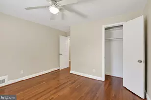 7216 Carol Ln, Falls Church, VA 22042 - Photo 19