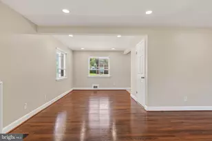 7216 Carol Ln, Falls Church, VA 22042 - Photo 11