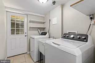 7216 Carol Ln, Falls Church, VA 22042 - Photo 31
