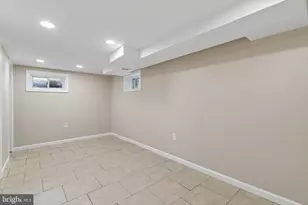 7216 Carol Ln, Falls Church, VA 22042 - Photo 29