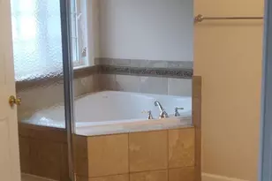 13563 Davinci Ln, Herndon, VA 20171 - Photo 9