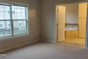13563 Davinci Ln, Herndon, VA 20171 - Photo 11