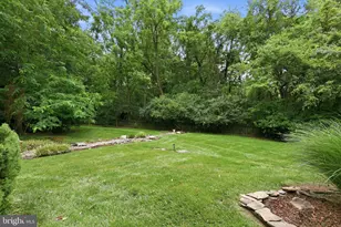 11913 Holly Spring Dr, Great Falls, VA 22066 - Photo 41