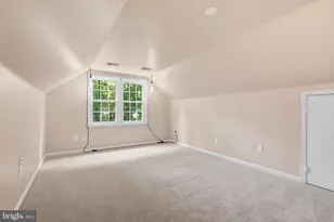 11913 Holly Spring Dr, Great Falls, VA 22066 - Photo 29