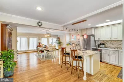 205 Tapawingo Road SW, Vienna, VA 22180 - Photo 5