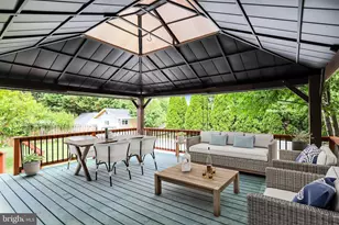 12306 Streamvale Cir, Herndon, VA 20170 - Photo 3