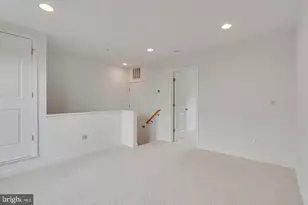 2947 Stella Blue Ln, Fairfax, VA 22031 - Photo 11