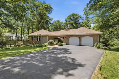 7512 Rambling Ridge Drive, Fairfax Station, VA 22039 - Photo 3