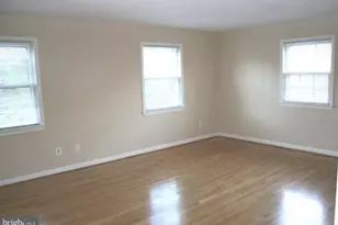 9209 Graceland Pl, Fairfax, VA 22031 - Photo 5
