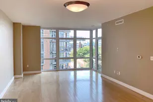 8220 Crestwood Heights Dr, McLean, VA 22102 - Photo 9