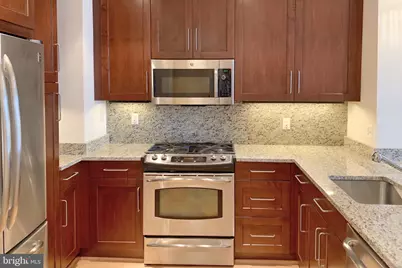 8220 Crestwood Heights Drive #718, McLean, VA 22102 - Photo 7
