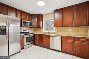 6329 Gentele Ct, Alexandria, VA 22310 - Photo 3