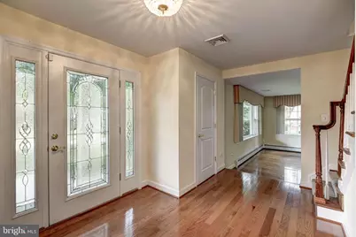 929 Woburn Court, McLean, VA 22102 - Photo 3