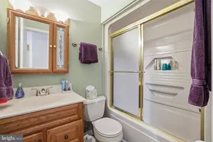 4908 Woodland Way, Annandale, VA 22003 - Photo 9