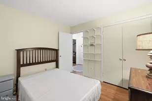 4908 Woodland Way, Annandale, VA 22003 - Photo 5