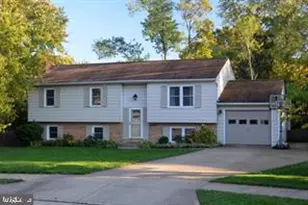 10111 Roundtop Ct, Fairfax, VA 22032 - Photo 1