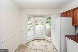 5843 Wye Oak Commons Ct, Burke, VA 22015 - Photo 11