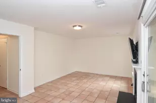 5843 Wye Oak Commons Ct, Burke, VA 22015 - Photo 25