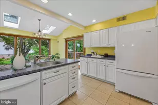 9804 Dansk Ct, Fairfax, VA 22032 - Photo 13