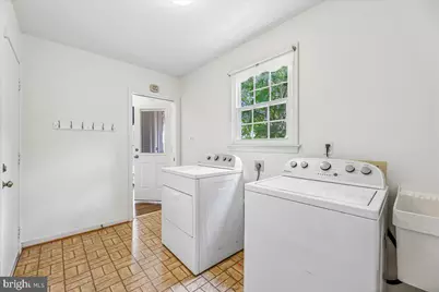9804 Dansk Court, Fairfax, VA 22032 - Photo 23