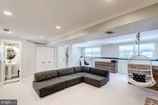 11926 Appling Valley Rd, Fairfax, VA 22030 - Photo 11