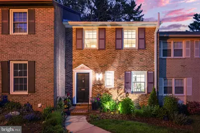 213 Commons Drive NW, Vienna, VA 22180 - Photo 1