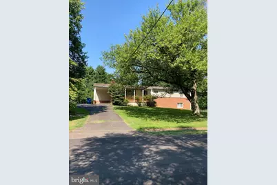 852 Constellation Drive, Great Falls, VA 22066 - Photo 1