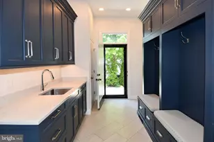 7808 Southdown Rd, Alexandria, VA 22308 - Photo 45
