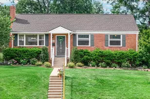 7003 Terrace Ct, Annandale, VA 22003 - Photo 3