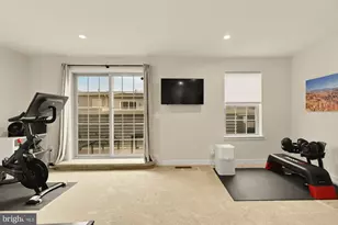 7831 Francis Dickens Ln, Annandale, VA 22003 - Photo 31