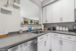 1860 Stratford Park Pl, Reston, VA 20190 - Photo 17