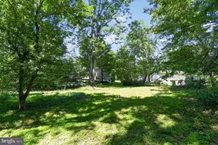 8815 Beauchamp Dr, Alexandria, VA 22309 - Photo 5