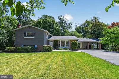 8815 Beauchamp Drive, Alexandria, VA 22309 - Photo 9