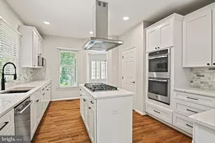 1539 Kingstream Cir, Herndon, VA 20170 - Photo 15