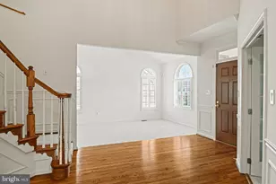 1539 Kingstream Cir, Herndon, VA 20170 - Photo 5