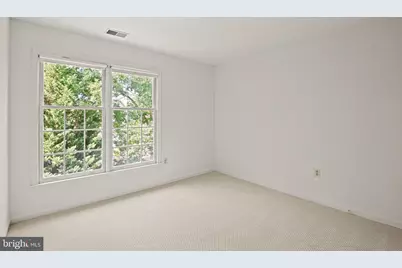 1539 Kingstream Circle, Herndon, VA 20170 - Photo 35