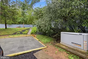 1718 Hollinwood Dr, Alexandria, VA 22307 - Photo 29