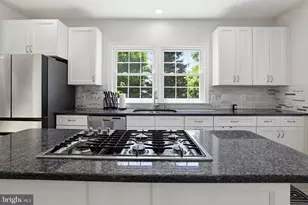 6732 Churchill Rd, McLean, VA 22101 - Photo 17