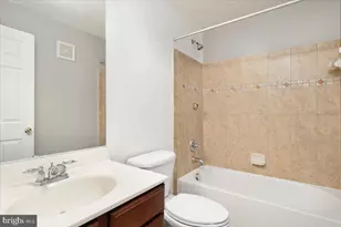 4424 Eastwick Ct, Fairfax, VA 22033 - Photo 13