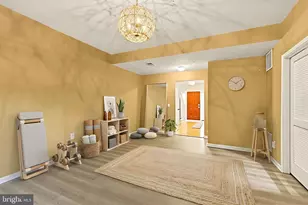 9151 Silvershadow Ct, Lorton, VA 22079 - Photo 5