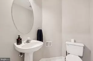 5728 Governors Pond Cir, Alexandria, VA 22310 - Photo 11