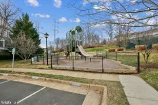5728 Governors Pond Cir, Alexandria, VA 22310 - Photo 37