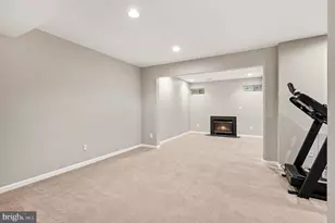 5728 Governors Pond Cir, Alexandria, VA 22310 - Photo 31