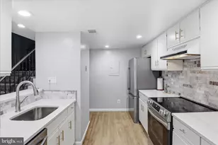 12918 Grays Pointe Rd, Fairfax, VA 22033 - Photo 13