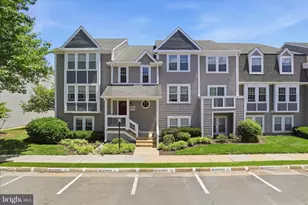 12918 Grays Pointe Rd, Fairfax, VA 22033 - Photo 1