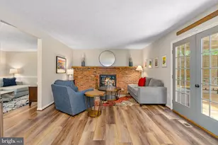 12035 Lake Newport Rd, Reston, VA 20194 - Photo 15
